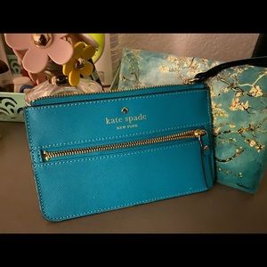 NWOT Teal Kate Spade Wristlet
